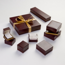 Reveal Jewelry Packaging - Burgundy
